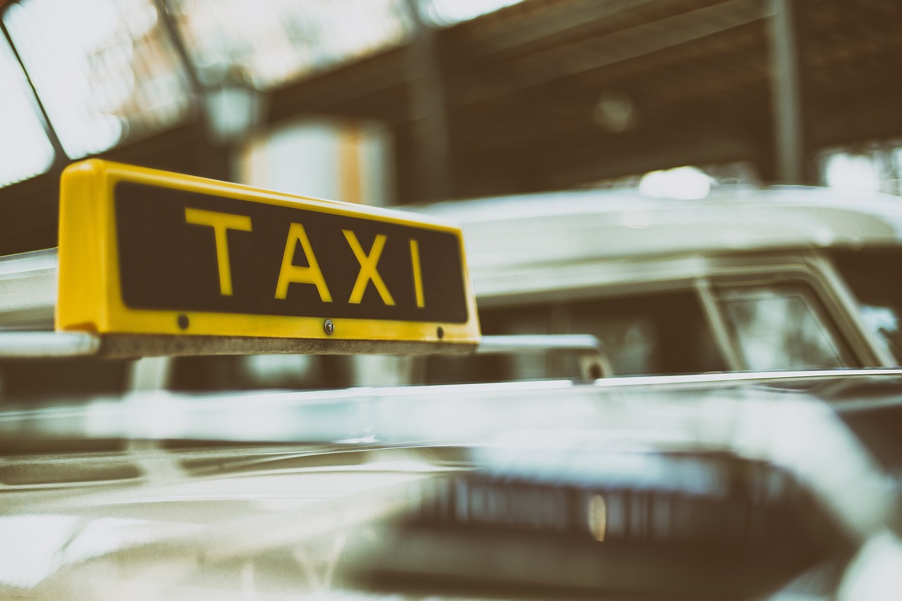 ¿Es viable subsidiar la gasolina de los taxistas en Colombia?